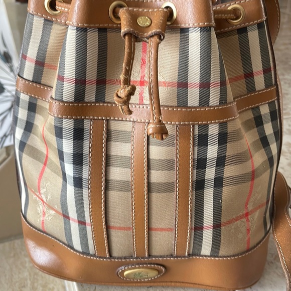 Authentic Burberry Nova Check Shoulder/Crossbody Bag. - Picture 8 of 16